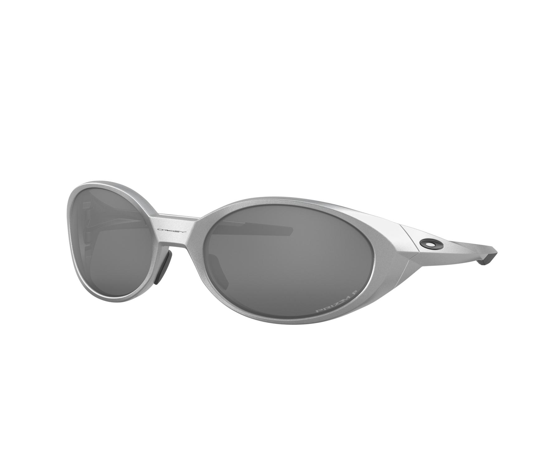 Oakley sunglasses OO9438 943805 58 19 Silver - 