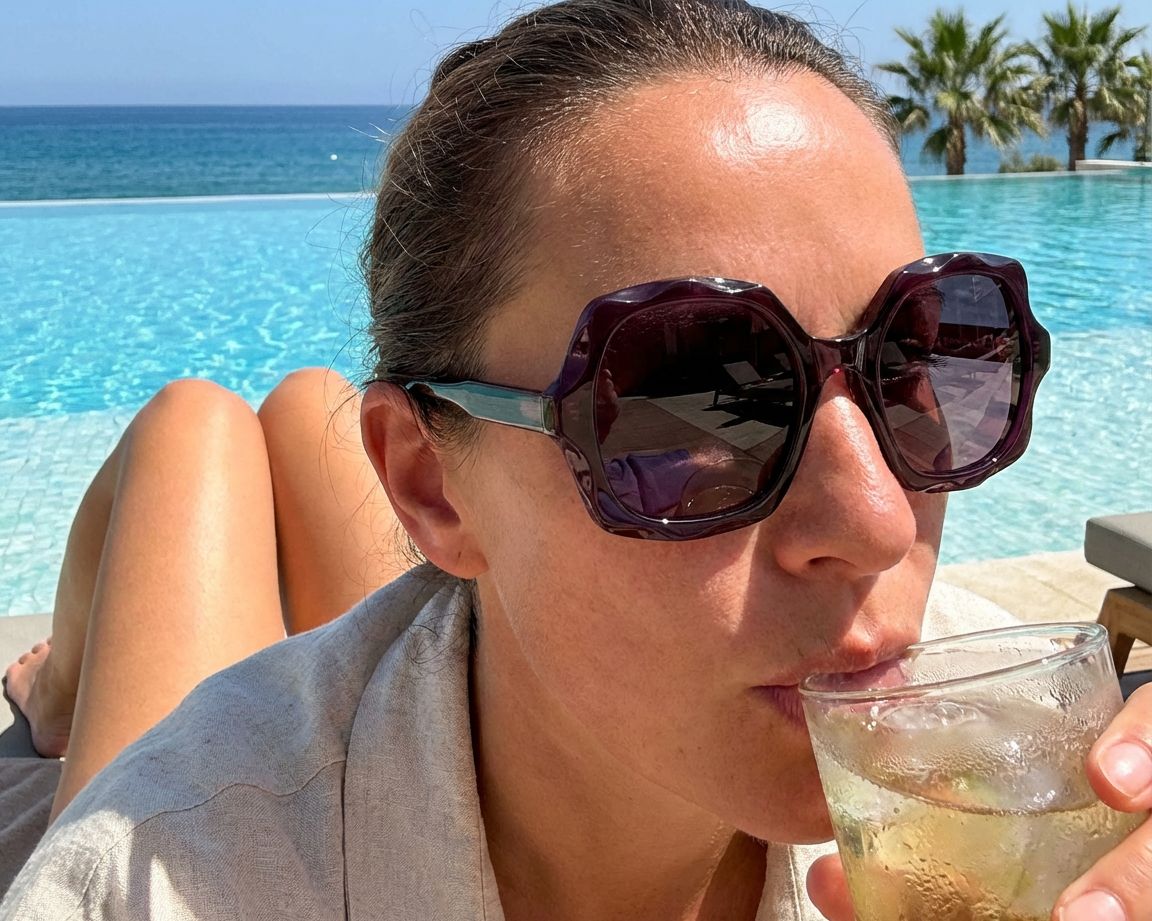 Chloé CE 2216 サングラス 002 Chloe Sunglasses CH0226S 002