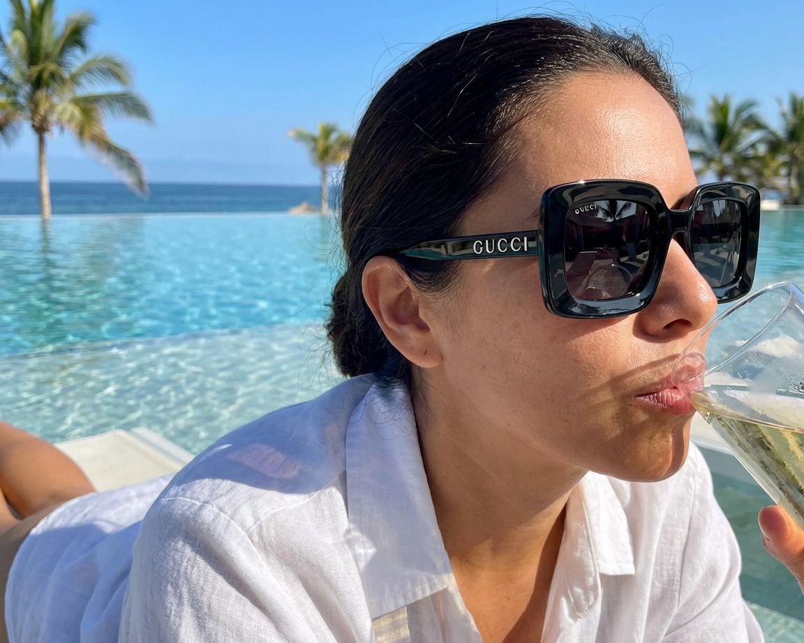Gucci Sunglasses GG1718S 001