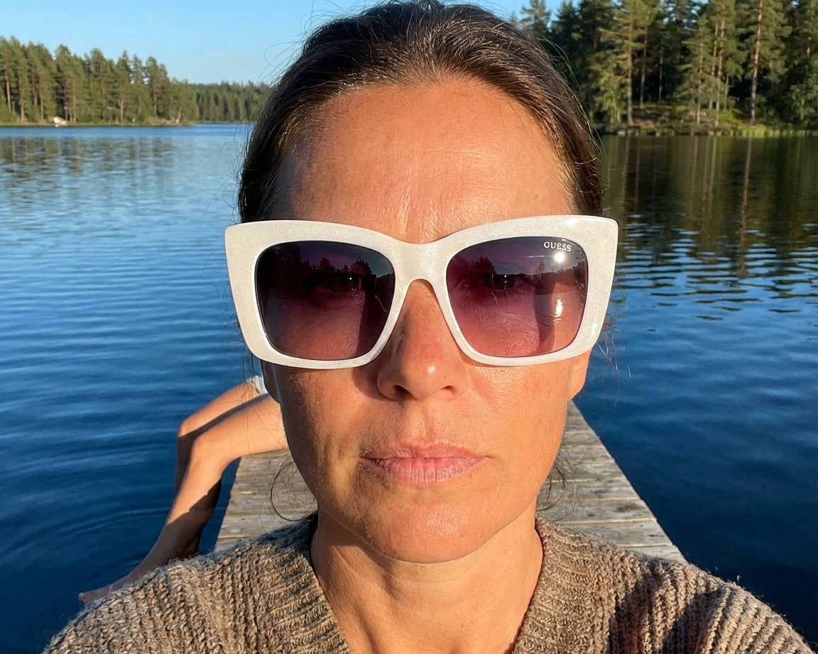Guess Sunglasses GU-7890 21B display picture 3