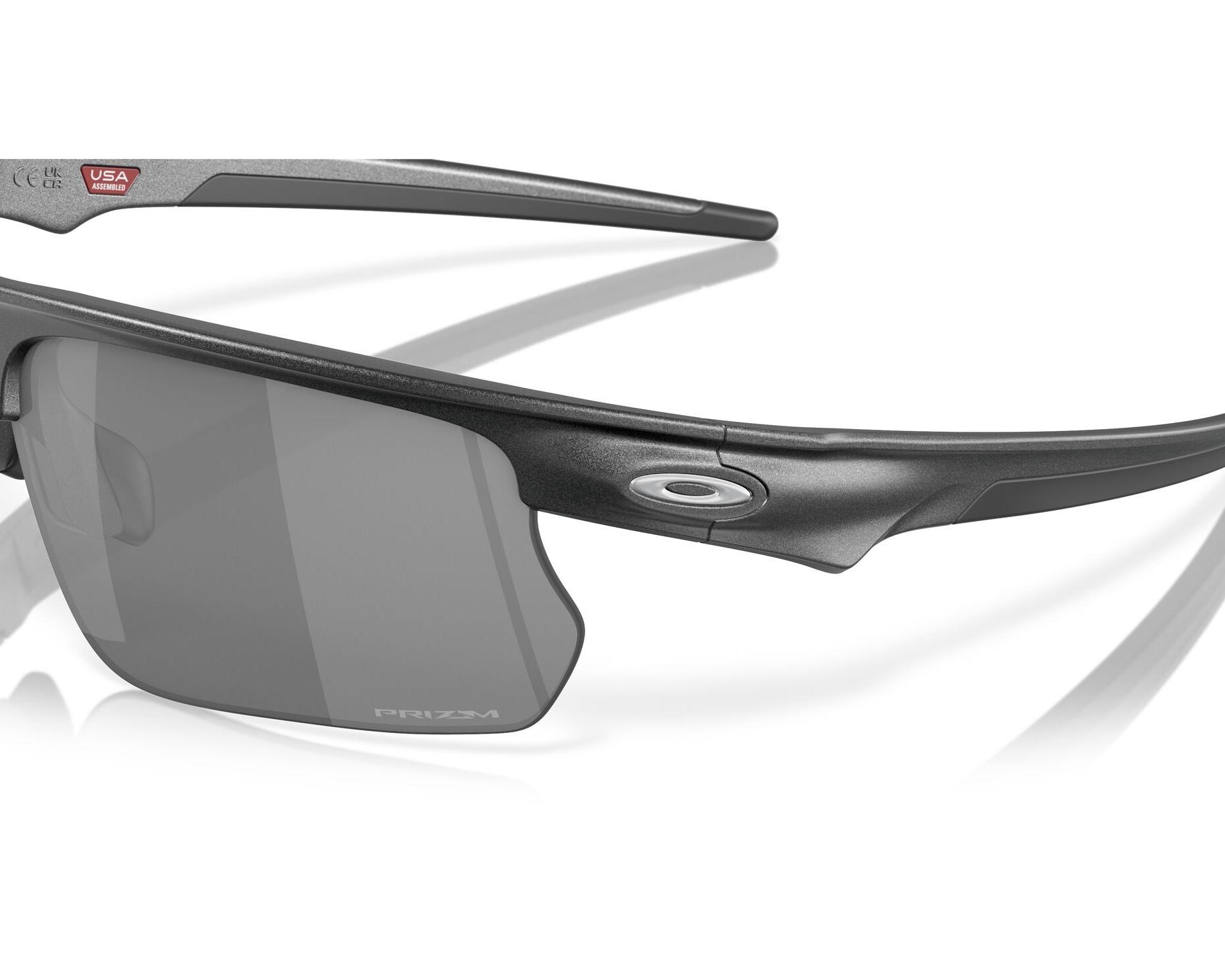 Oakley OO9400 940002 68-6 Grey  360 degree view 3