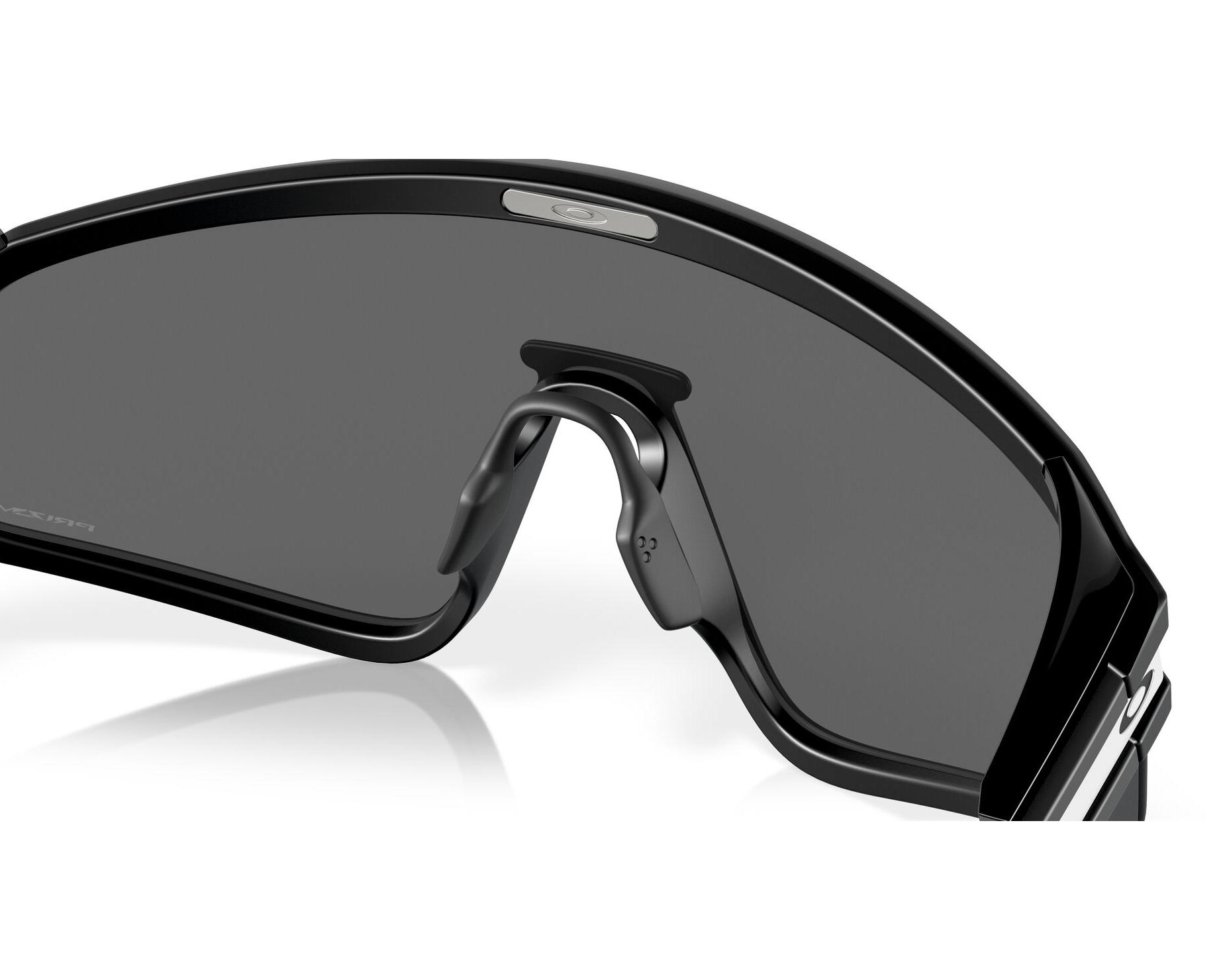 Oakley OO9404 940401 - Negra  360 degree view 5