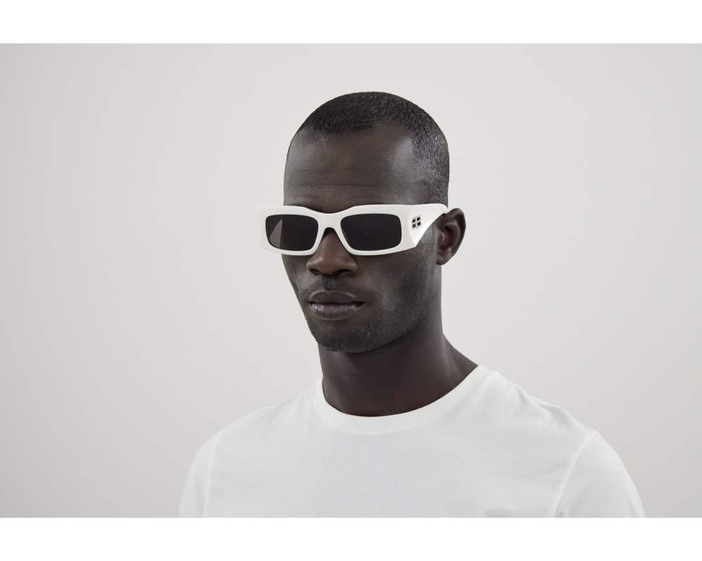 【BALENCIAGA】HOURGLASS ROUNDサングラス Balenciaga Eyewear Hourglass Round Sunglasses | White | FARFETCH